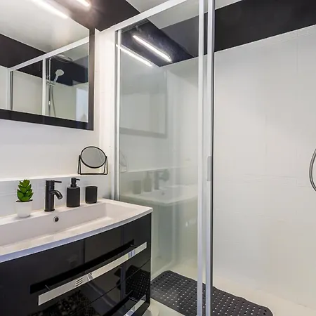 Le Bonaparte-1 By Interhome * Roquebrune-Cap-Martin